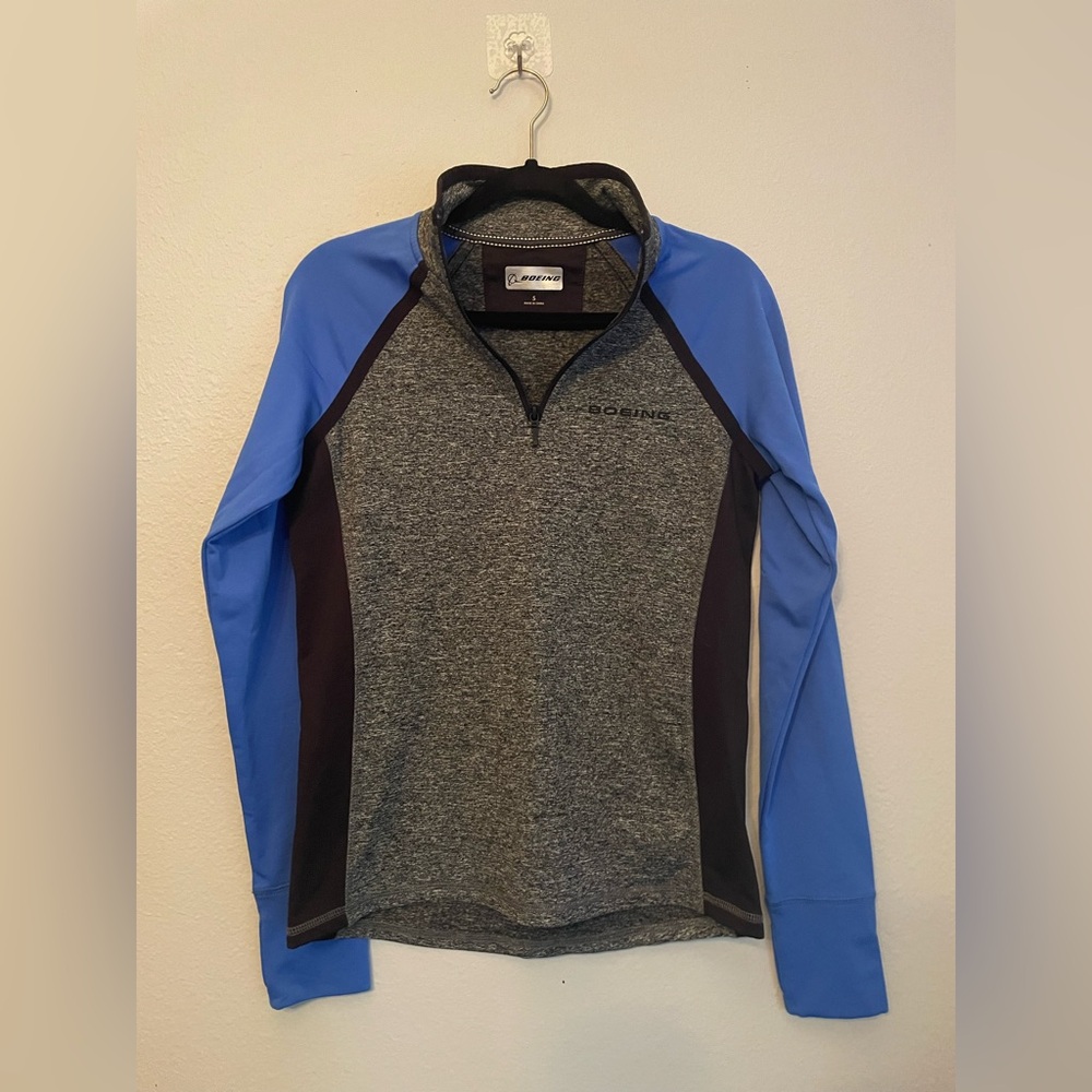 NWOT Boeing Half Zip Running/Biking Long Sleeve- Size Small